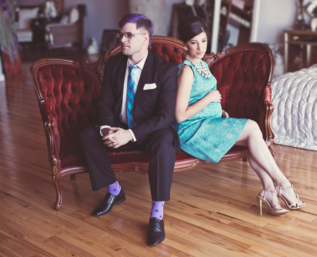 A 1960s Vintage Inspired Maternity Shoot