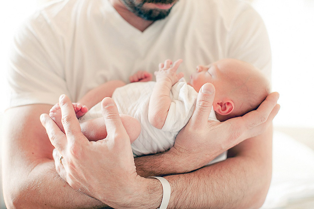 Cozy Home Newborn Session in Brooklyn by Ilene Squires Photography