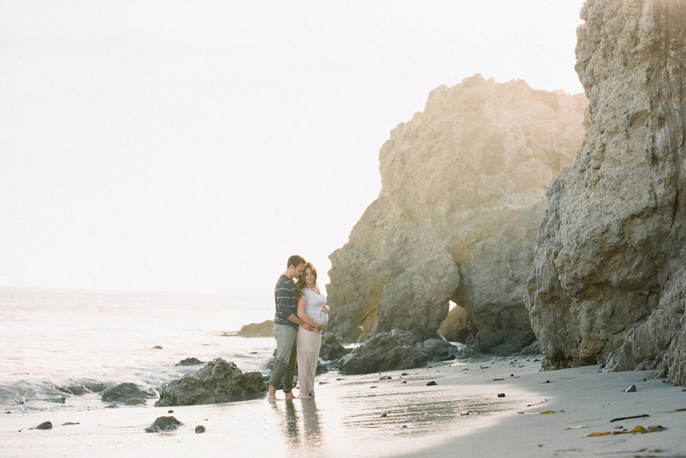 Beautiful Beach Maternity Shoot by Valentina Glidden Photography