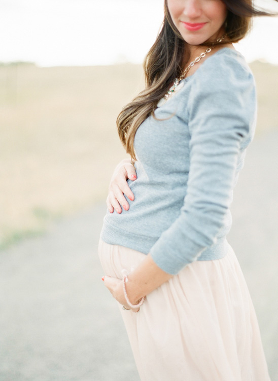 Beautiful Film Maternity Shoot in the Mountains
