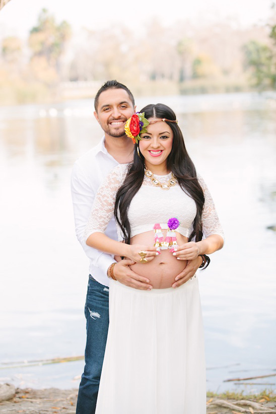Beautiful Maternity Shoot Inspired by Mexican Culture