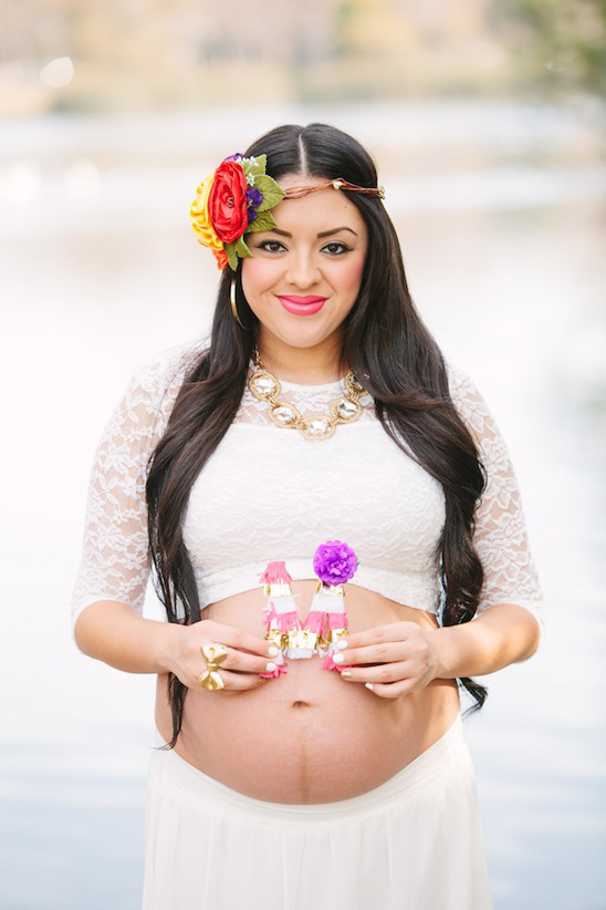 Beautiful Maternity Shoot Inspired by Mexican Culture